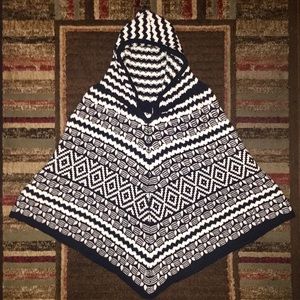 Woman’s Hooded Poncho Size S/M